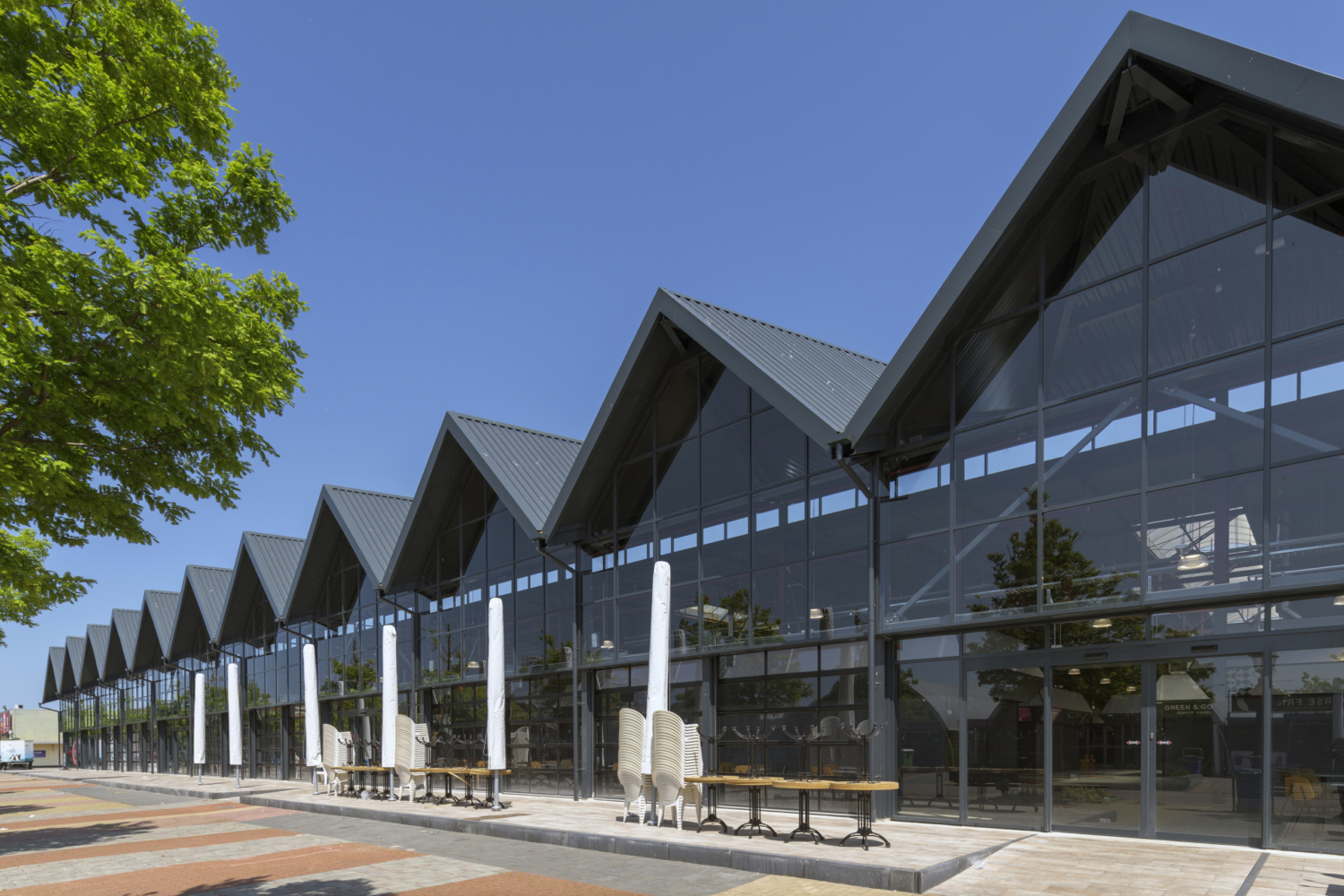 Beverwijk, Bazaar hal 25+26 (4)